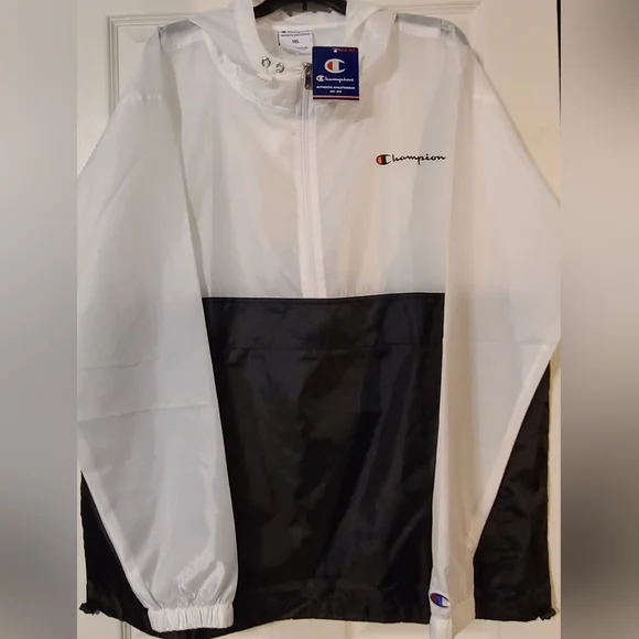 NWT Champion size 1XL black/white jacket - Picture 2 of 11